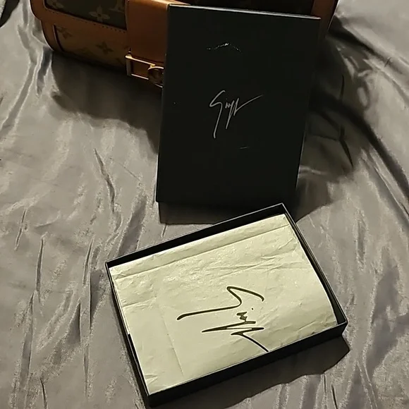 Authentic Giuseppe Zanotti Card Holder Wallet - Picture 8 of 10